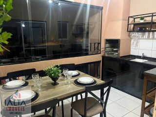 Apartamento de 2 Dormitórios no Centro de Ubatuba – 1 Suíte e 54 m²