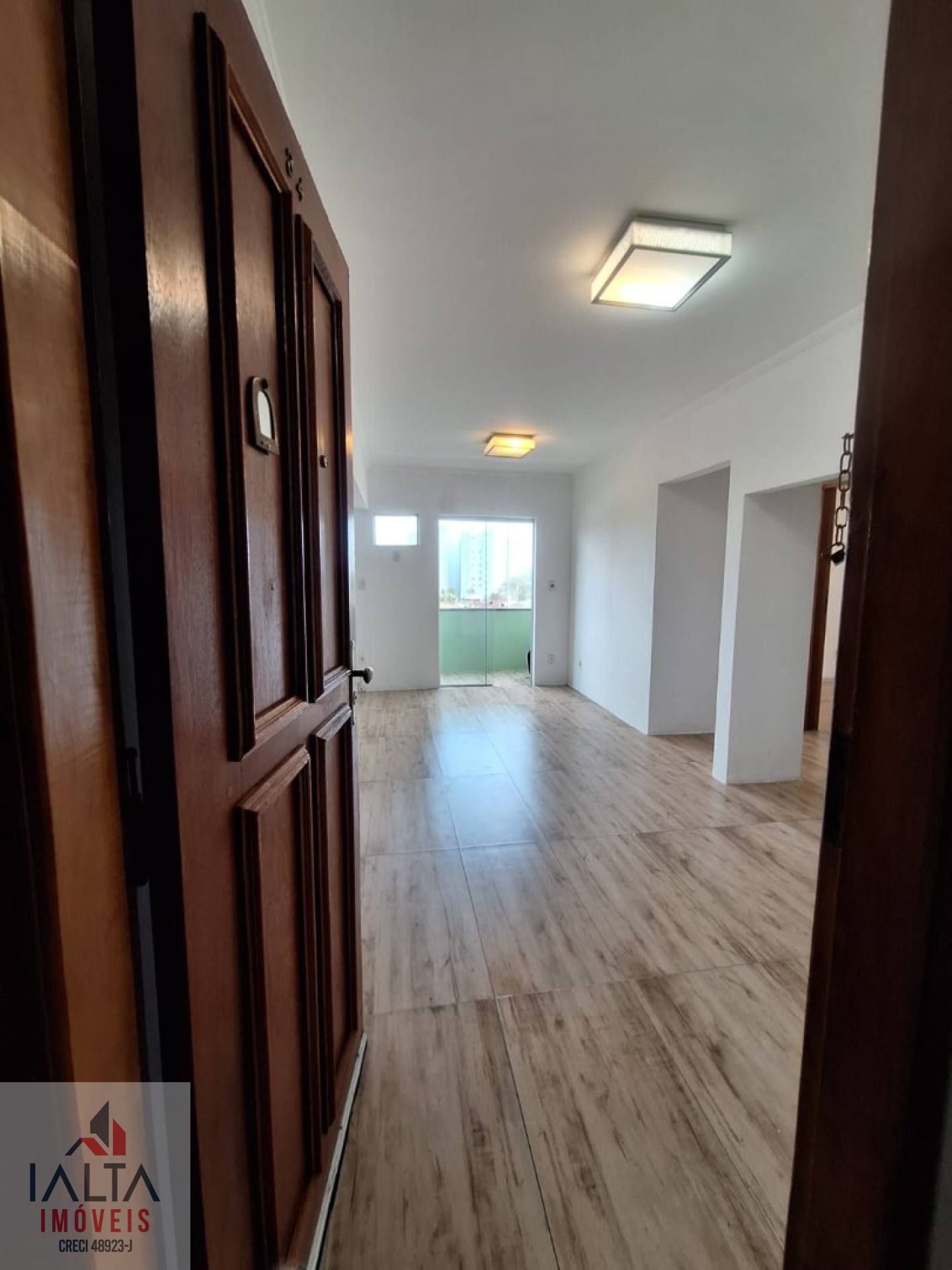 Apartamento 800 MTS da praia Martim de Sá | Caraguatatuba - SP