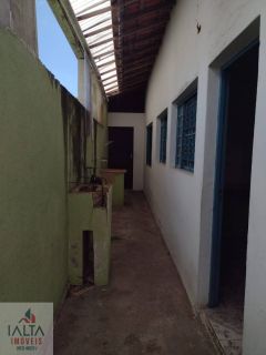 Casa térrea no bairro Estufa 1 saída fácil para o centro e praias