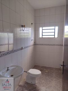 Casa térrea no bairro Estufa 1 saída fácil para o centro e praias