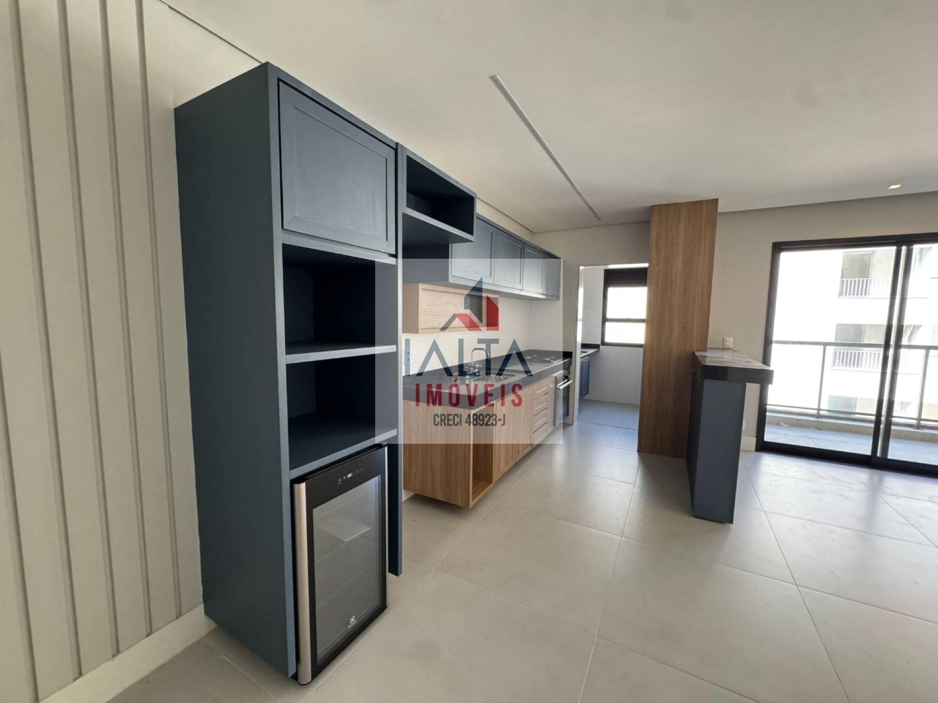 Apartamento frente para o mar 3 suítes - Enseada