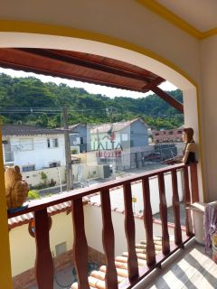 Casa à venda na Martim de Sá com 4 quartos, churrasqueira e ótima localização