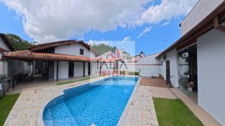 Casa à venda em Caraguatatuba com 4 quartos e piscina no Condomínio Tabatinga