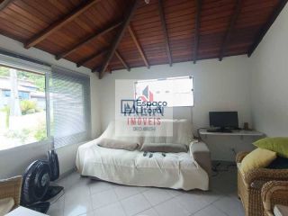 Casa à venda em Caraguatatuba com 4 quartos e piscina no Condomínio Tabatinga