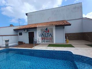 Casa à venda em Caraguatatuba com 4 quartos e piscina no Condomínio Tabatinga