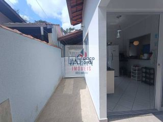 Casa à venda em Caraguatatuba com 4 quartos e piscina no Condomínio Tabatinga