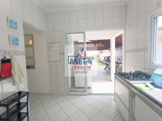 Casa à venda em Caraguatatuba com 4 quartos e piscina no Condomínio Tabatinga