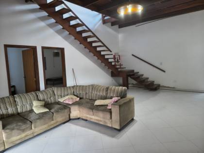Casa/ 4 dormitórios/ Taquaral- Ubatuba