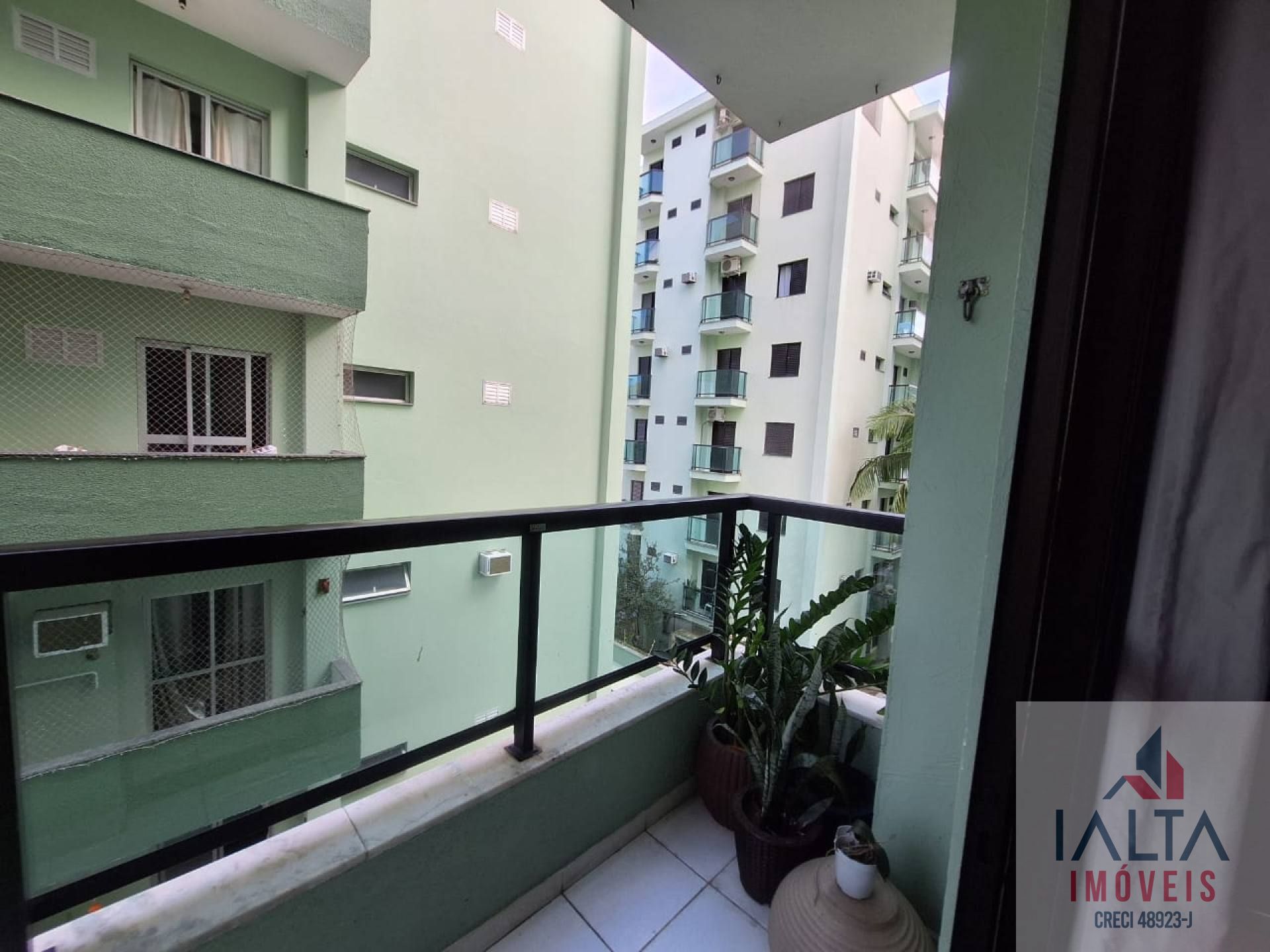 APARTAMENTO I 2 DORMITÓRIOS I MARTIN DE SÁ - CARAGUATATUBA-SP