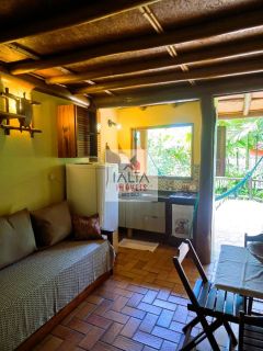 Casa em meio a mata atlântica.