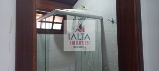 Imóvel sobrado, excelente conservação, apto 2 dormitórios sendo 1 suite, 2 vagas de garagens, zeladoria, churrasqueira.