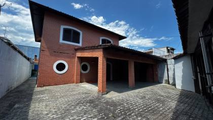 Casa| Locação Residencial ou Comercial | 4 Dormitórios | Centro, Caraguatatuba SP