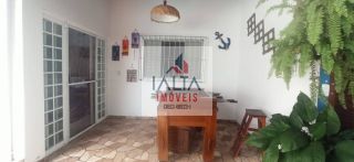 Casa Térrea com 3 Dormitórios e Piscina no Jardim Gaivotas – Caraguatatuba