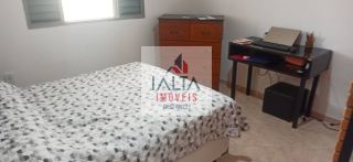 Casa Térrea com 3 Dormitórios e Piscina no Jardim Gaivotas – Caraguatatuba