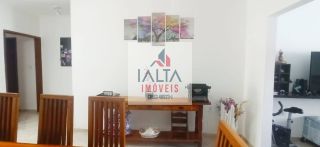 Casa Térrea com 3 Dormitórios e Piscina no Jardim Gaivotas – Caraguatatuba