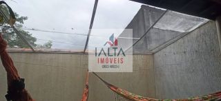 Casa Térrea com 3 Dormitórios e Piscina no Jardim Gaivotas – Caraguatatuba
