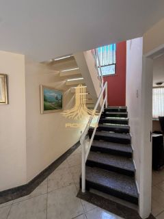 Casa à venda no bairro Farolândia