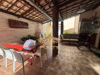 Casa à venda no bairro Farolândia