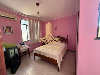 Casa à venda no bairro Farolândia