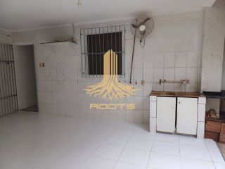 Casa à venda no bairro Farolândia