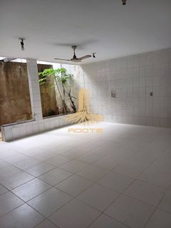 Casa à venda no bairro Farolândia