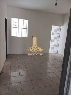 Casa à venda no bairro Farolândia