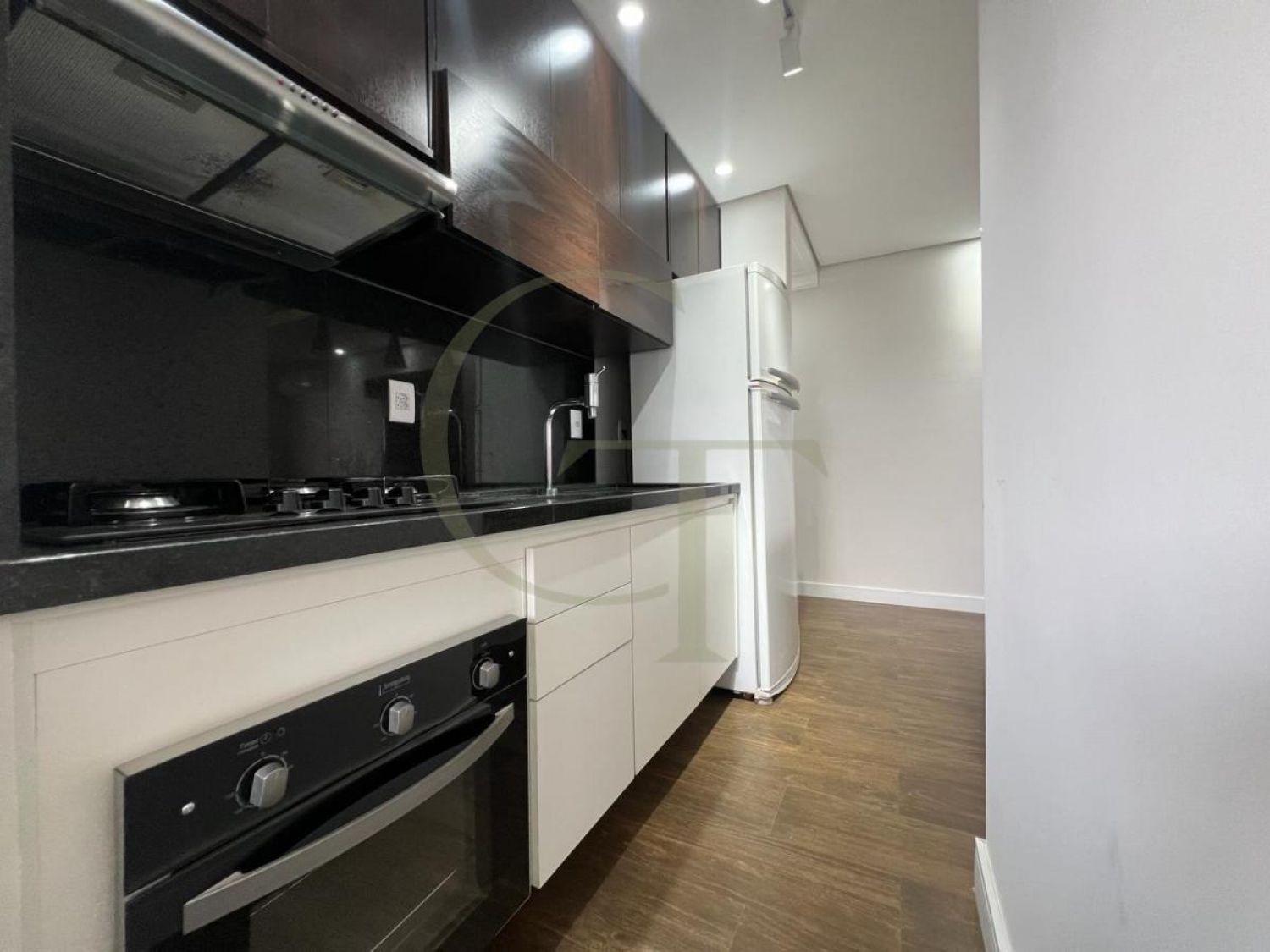 Apartamento Semi Mobiliado para locação no Condomínio Ilhas Do Mediterrâneo Club