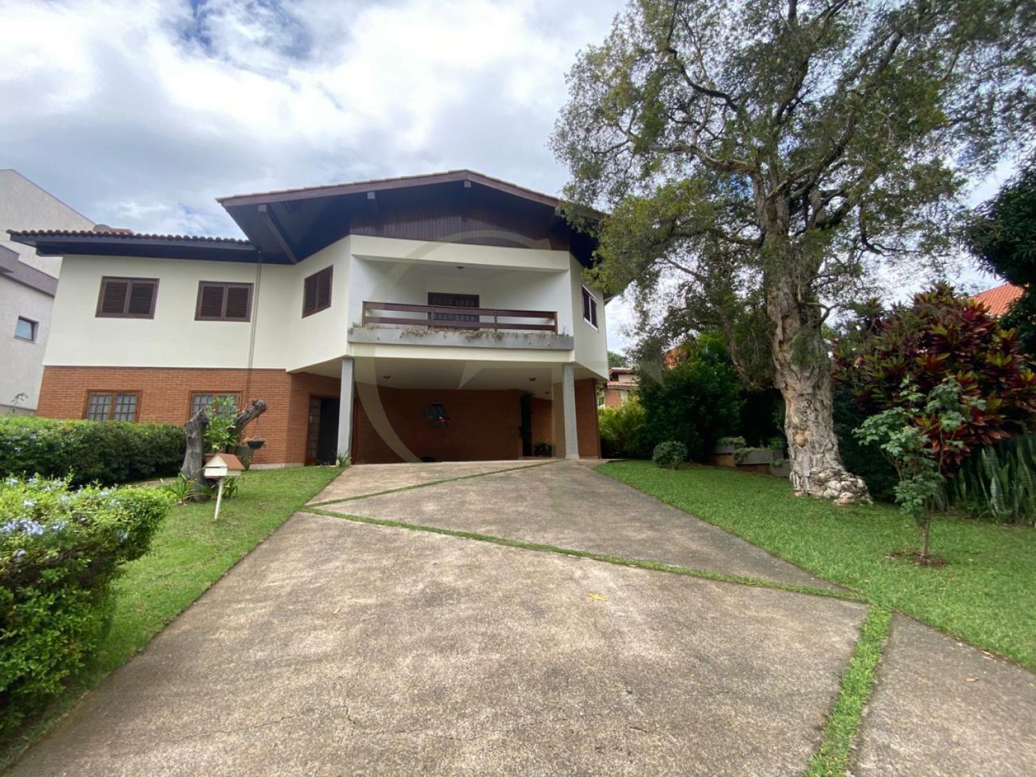 Casa para Alugar no Condomínio no Bairro Campos de Santo Antônio