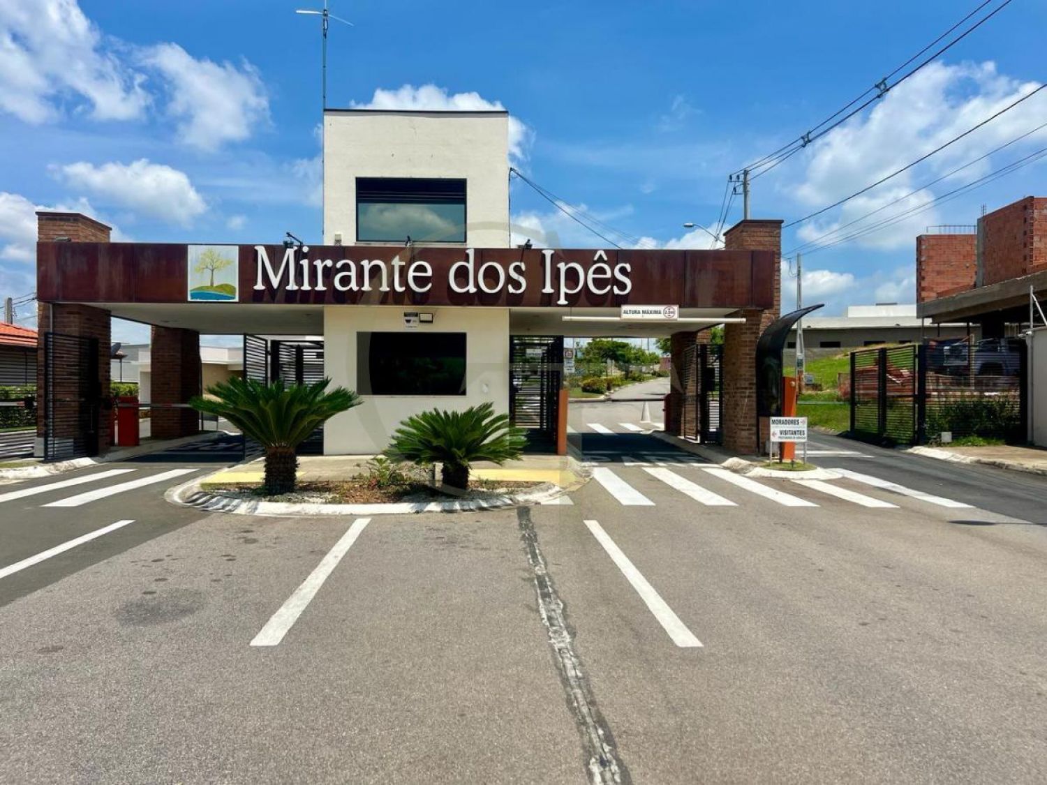 Terreno em Condomínio no bairro Mirante dos Ipês