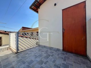 Casa à Venda com Churrasqueira no Bairro Jardim Aeroporto I