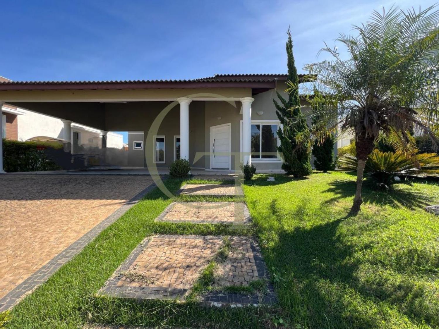 Casa para Venda no Condomínio Fazenda Palmeiras Imperiais