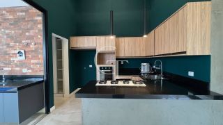 Casa Térrea á Venda com 3 Suítes e Piscina no Condomínio Reserva Saint Paul