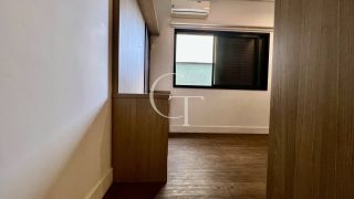 Casa Térrea á Venda com 3 Suítes e Piscina no Condomínio Reserva Saint Paul