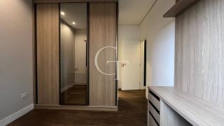 Casa Térrea á Venda com 3 Suítes e Piscina no Condomínio Reserva Saint Paul