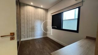 Casa Térrea á Venda com 3 Suítes e Piscina no Condomínio Reserva Saint Paul