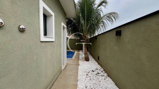 Casa Térrea á Venda com 3 Suítes e Piscina no Condomínio Reserva Saint Paul