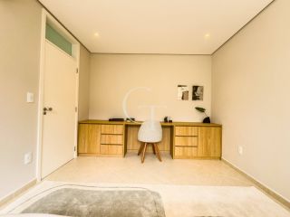 Casa em Condomínio no bairro Jardim Plaza Athénée