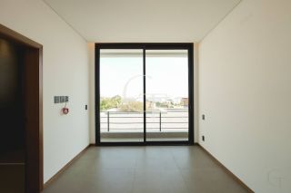 Casa à Venda no Fazenda Kurumin | 4 Suítes, Vista Livre e Piscina com Borda Infinita