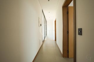Casa à Venda no Fazenda Kurumin | 4 Suítes, Vista Livre e Piscina com Borda Infinita