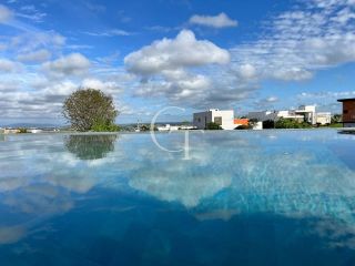 Casa à Venda no Fazenda Kurumin | 4 Suítes, Vista Livre e Piscina com Borda Infinita