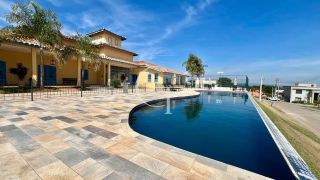 Casa à Venda no Fazenda Kurumin | 4 Suítes, Vista Livre e Piscina com Borda Infinita