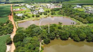 Mansão de esquina com vista privilegiada para o lago no Condomínio Fazenda Alvorada- Porto Feliz