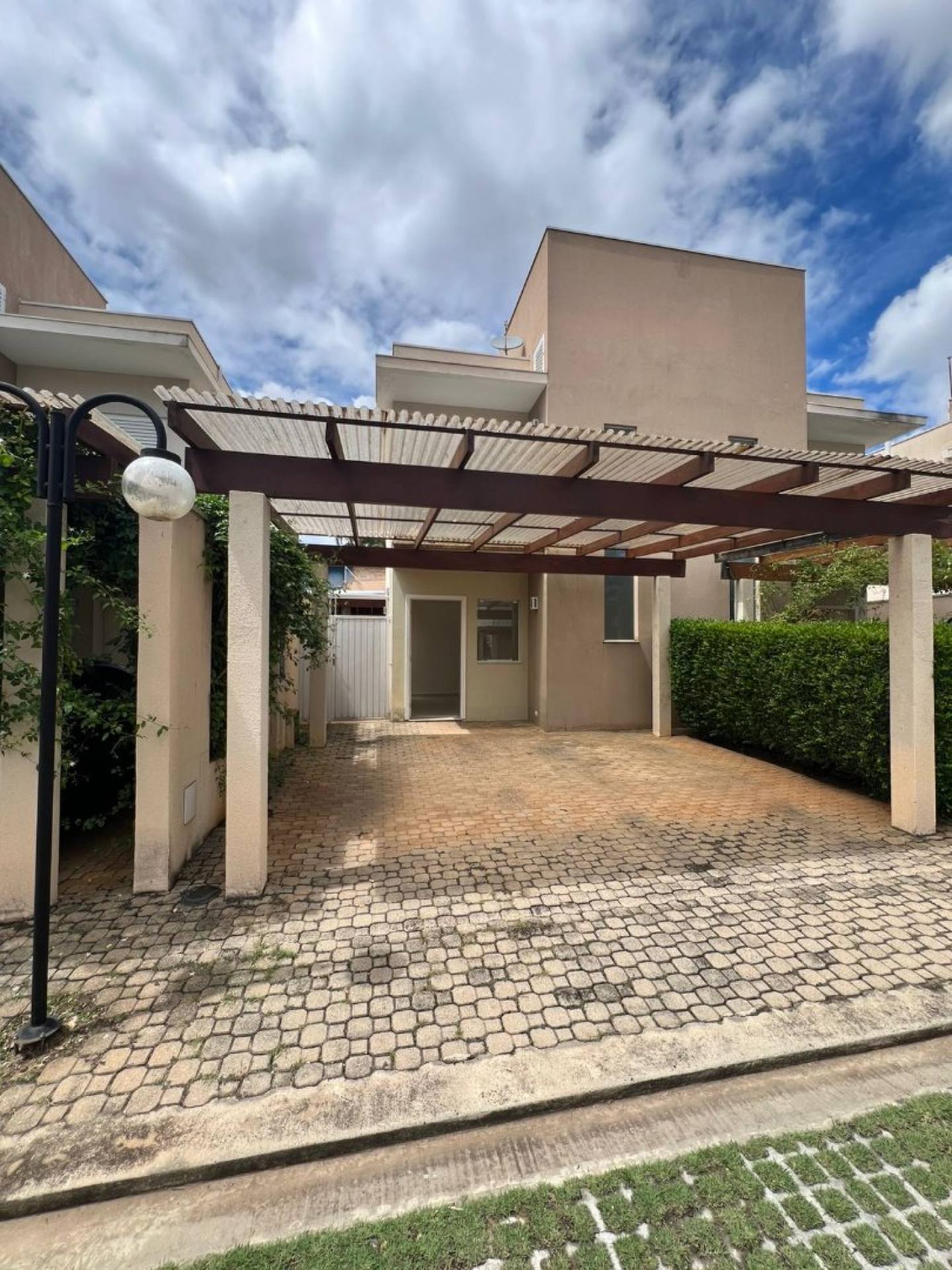 Casa para locação Condomínio Santa Maria