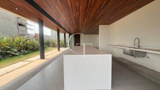 Casa de Alto Padrão à Venda no Condomínio Villas do Golfe- Itu SP
