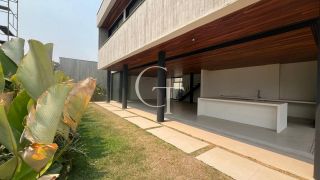 Casa de Alto Padrão à Venda no Condomínio Villas do Golfe- Itu SP