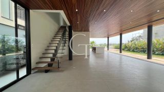 Casa de Alto Padrão à Venda no Condomínio Villas do Golfe- Itu SP