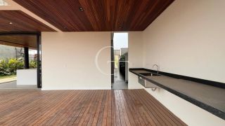 Casa de Alto Padrão à Venda no Condomínio Villas do Golfe- Itu SP