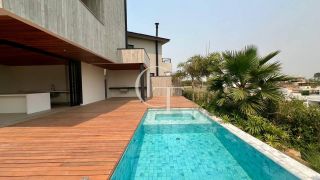Casa de Alto Padrão à Venda no Condomínio Villas do Golfe- Itu SP