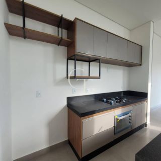 Casa Nova com Piscina para Venda no Condomínio Lagos D`Icaraí -Salto SP