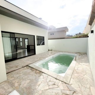 Casa Nova com Piscina para Venda no Condomínio Lagos D`Icaraí -Salto SP